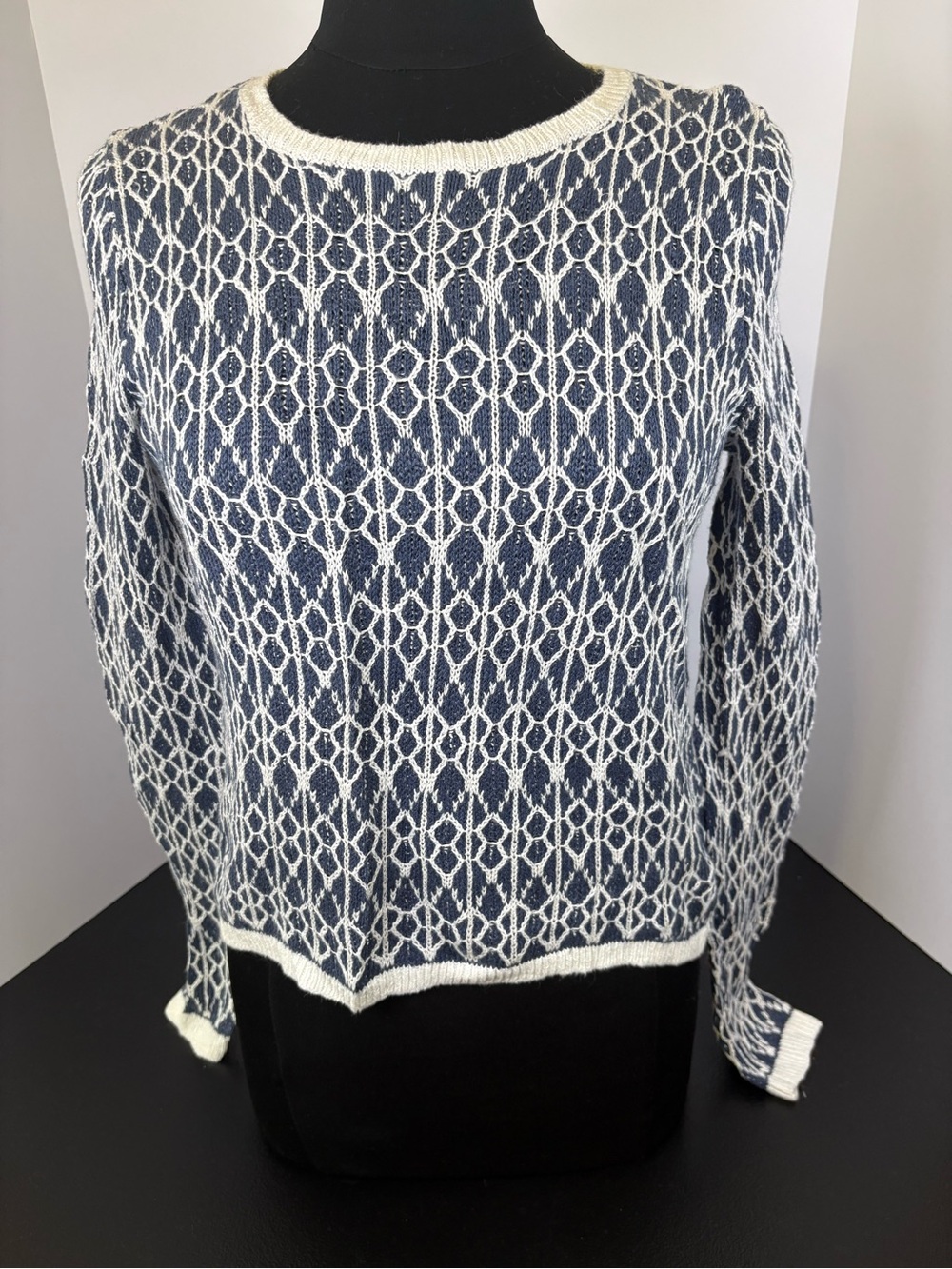 LOFT Navy & White Geometric Knit Pullover